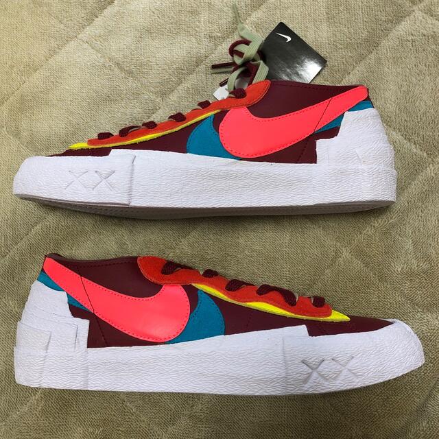Nike x sacai x KAWS Blazer LOW Team Red Nike x sacai x KAWS Blazer LOW Team Red