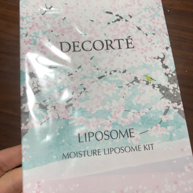 COSME DECORTE(コスメデコルテ)のコスメデコルテモイスチュアリポソーム60 ml  4個 コスメ/美容のスキンケア/基礎化粧品(美容液)の商品写真