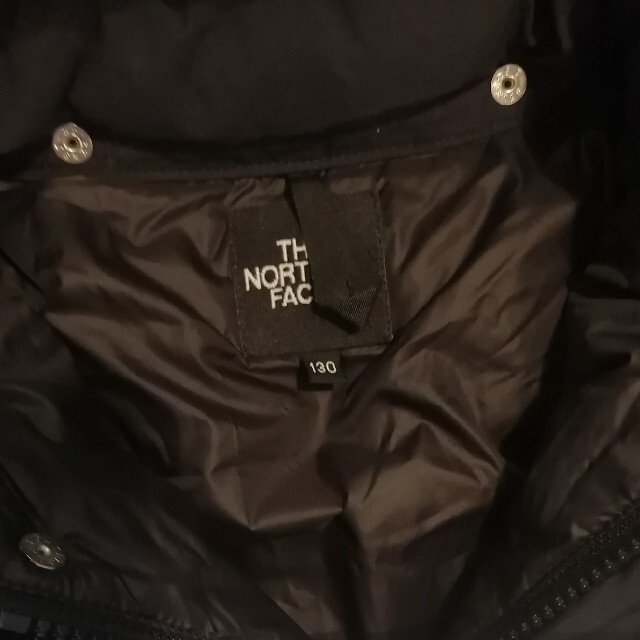 THE NORTH FACE(ザノースフェイス)のノースフェイス キッズ キャンプシエラ ダウンジャケット 130 黒 ブラック キッズ/ベビー/マタニティのキッズ服男の子用(90cm~)(ジャケット/上着)の商品写真