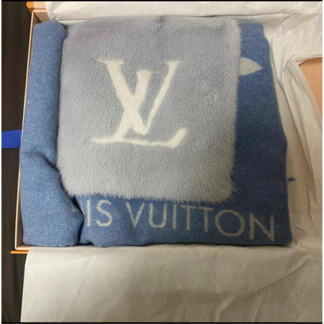 LOUIS VUITTON(ルイヴィトン)のリボン様　お取り置き中 レディースのファッション小物(マフラー/ショール)の商品写真