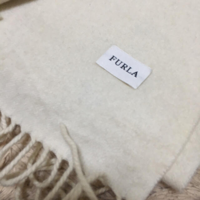 Furla(フルラ)のフルラ カシミヤ100%マフラー アイボリー レディースのファッション小物(マフラー/ショール)の商品写真