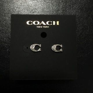 定番入荷 新品 COACH シグネチャー スタッド シルバー ピアス - ピアス