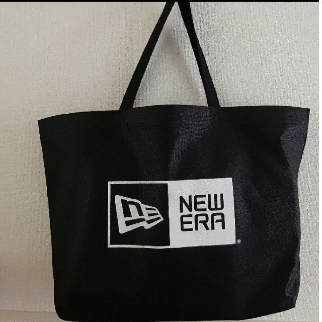 NEW ERA(ニューエラー)の新品ノヴェルティ付き　NEW ERAリュック 28L SMART PACK 2 メンズのバッグ(バッグパック/リュック)の商品写真