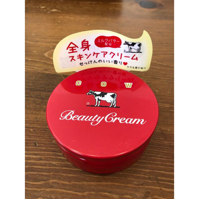 牛乳石鹸(ギュウニュウセッケン)のカウブランド 赤箱ビューティクリーム 80g コスメ/美容のボディケア(ボディクリーム)の商品写真