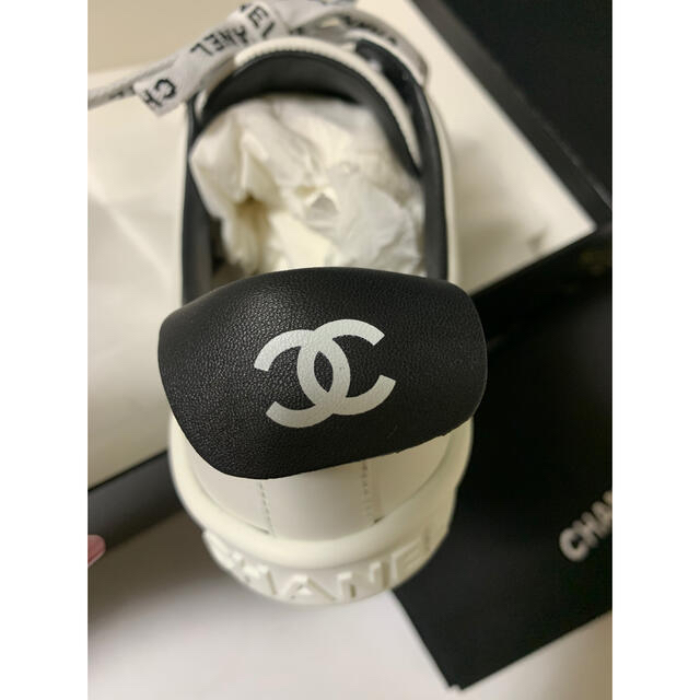 CHANEL クラシックスニーカー