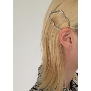 ビューティアンドユースユナイテッドアローズ(BEAUTY&YOUTH UNITED ARROWS)の専用、jurk購入　SYKIAヘアクリップ(バレッタ/ヘアクリップ)