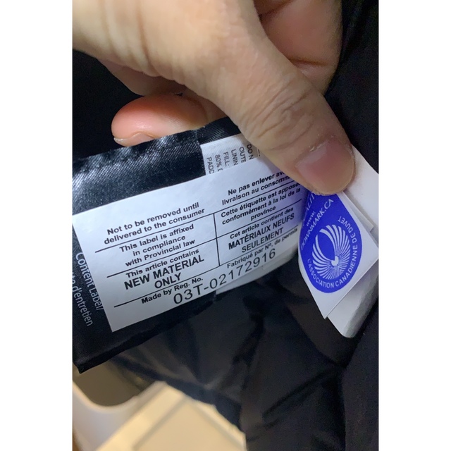 CANADA GOOSE(カナダグース)の値下げ！カナダグース　ヴィクトリアパーカーネイビー　XS レディースのジャケット/アウター(ダウンジャケット)の商品写真