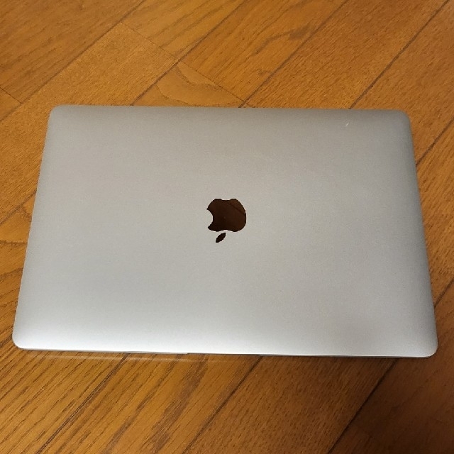 Mac (Apple)(マック)のほぼ未使用 MacBook Air 2019 シルバー 英字配列 スマホ/家電/カメラのPC/タブレット(ノートPC)の商品写真