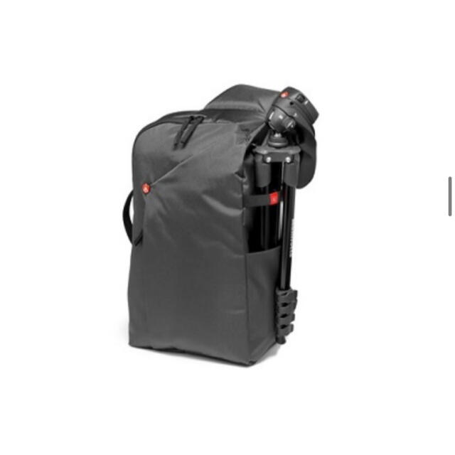 Manfrotto(マンフロット)のManfrotto 11.5L スリングバッグII グレー  メンズのバッグ(バッグパック/リュック)の商品写真