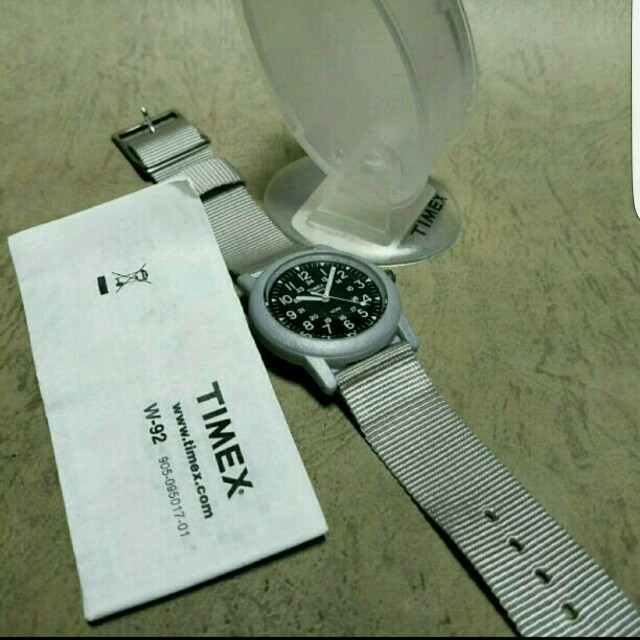 TIMEX(タイメックス)の未使用品♥TIMEX T92320♥ユニセックス♥送料無料♥ レディースのファッション小物(腕時計)の商品写真