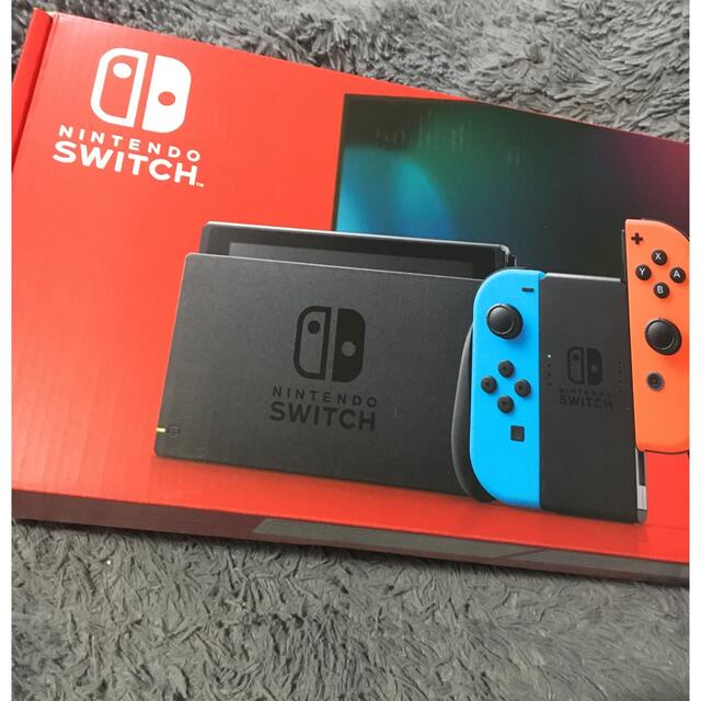 Nintendo　Switch　本体　ネオンレッド ブルー　新品