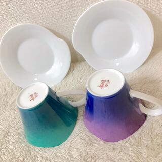 新品九谷焼き 九谷賀峰 変形ペアカップ＆ソーサー エメラルドグリーンパープル紫