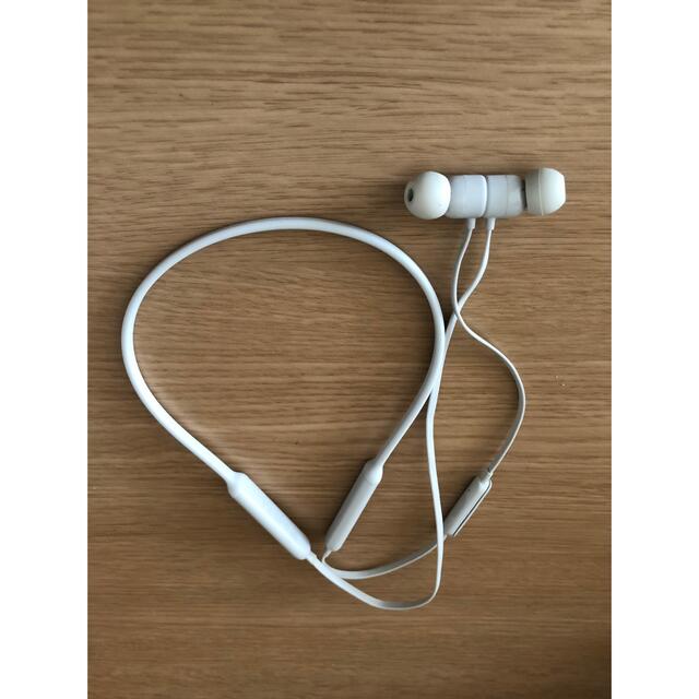 beatsX ホワイト　apple Bluetoothイヤホン | フリマアプリ ラクマ