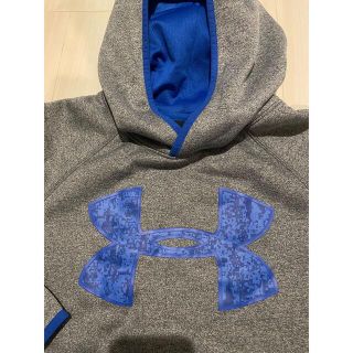 アンダーアーマー(UNDER ARMOUR)の超美品！！　アンダーアーマーパーカー(パーカー)