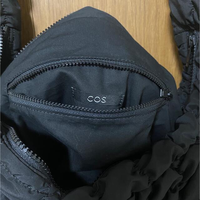 COS(コス)のcos quilting bag レディースのバッグ(ショルダーバッグ)の商品写真