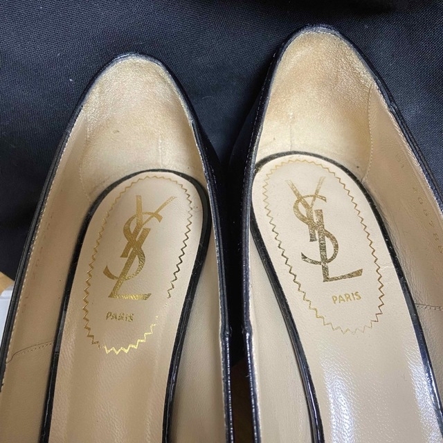 Saint Laurent(サンローラン)の専用出品♡YSL ピンヒール　ブラック　黒＋Dior アイシャドウ レディースの靴/シューズ(ハイヒール/パンプス)の商品写真