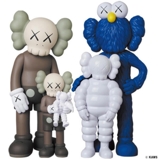 その他KAWS FAMILY BROWN/BLUE/WHITE  カウズファミリー