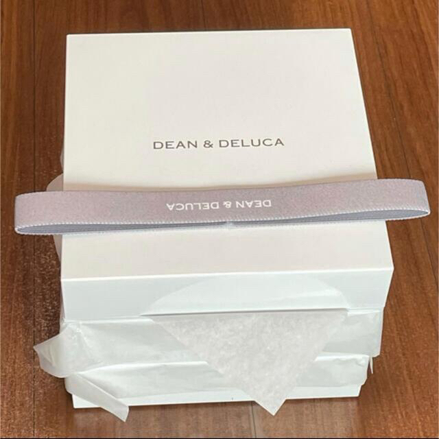 DEAN & DELUCA(ディーンアンドデルーカ)の【新品未使用】DEAN & DELUCA 三段重（大） インテリア/住まい/日用品のキッチン/食器(弁当用品)の商品写真