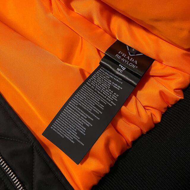 PRADA(プラダ)のPRADA Re Nylon ボンバージャケット S メンズのジャケット/アウター(ナイロンジャケット)の商品写真