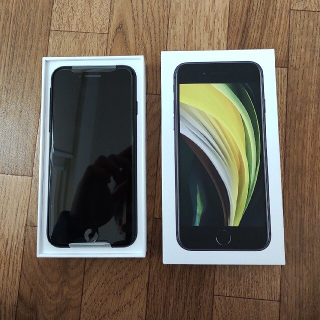 【新品未使用＋SIMフリー】iPhone SE2 64GB ブラック
