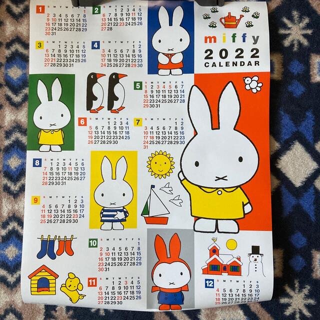 2022年　ミッフィー　ポスターカレンダー インテリア/住まい/日用品の文房具(カレンダー/スケジュール)の商品写真