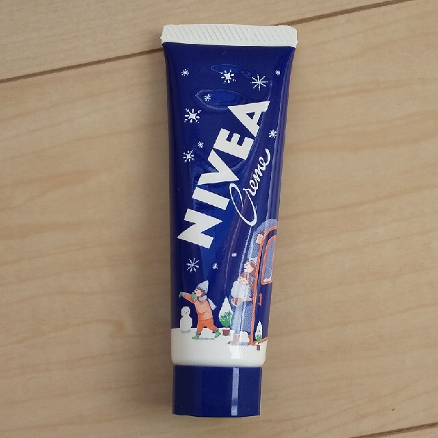 ニベア(ニベア)のNIVEA チューブ  50g コスメ/美容のスキンケア/基礎化粧品(フェイスクリーム)の商品写真