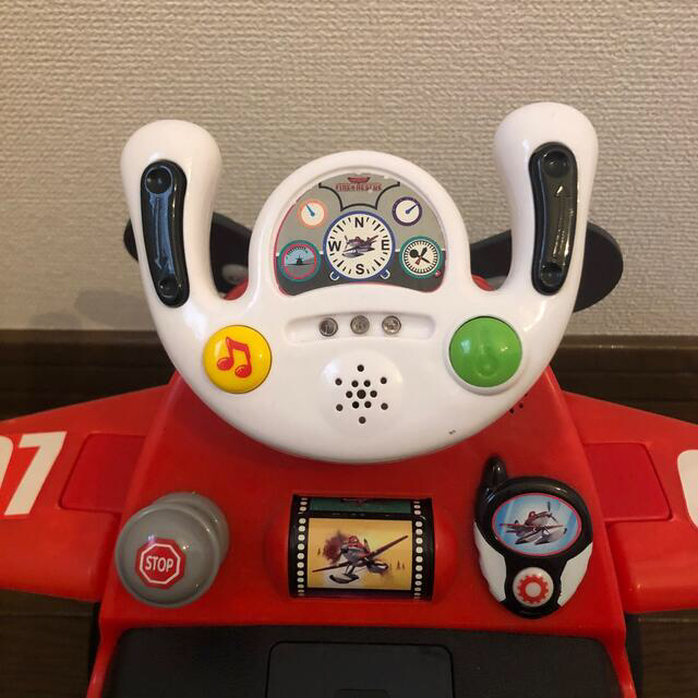 Disney(ディズニー)のプレーンズ子供乗り物　室内玩具 エンタメ/ホビーのテーブルゲーム/ホビー(三輪車/乗り物)の商品写真