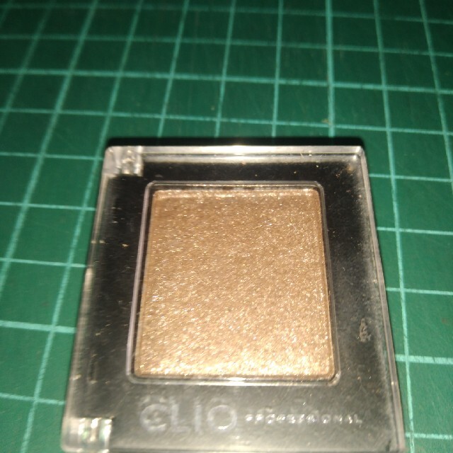 CLIO プロフェッショナル シャドウ コスメ/美容のベースメイク/化粧品(アイシャドウ)の商品写真