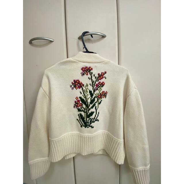 セブンテンフラワー刺繍カーディガン ブランド品専門の - vidaclube.com.br