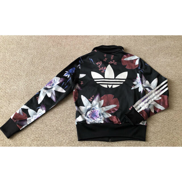 adidas(アディダス)の【れい様専用】adidas originals ジャージ　花柄 レディースのトップス(その他)の商品写真