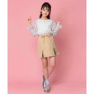 ジェニィ(JENNI)の（新品）ジェニィ  ラブ　スリットプリーツスカート　(スカート)