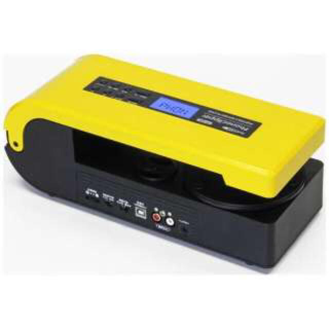 スピーカー内蔵 乾電池＆ACアダプタ対応 ポータブルレコードプレーヤー スマホ/家電/カメラのオーディオ機器(ポータブルプレーヤー)の商品写真