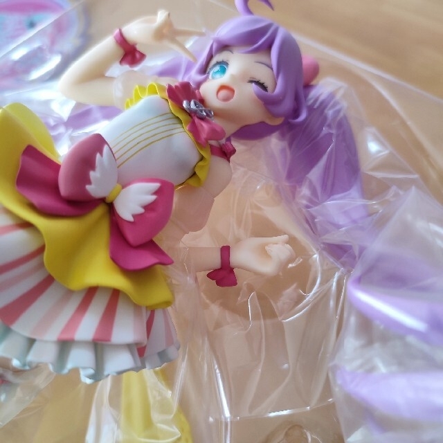 GOOD SMILE COMPANY(グッドスマイルカンパニー)のプリパラ 真中らぁら かしこまVer. 1/7スケール 完成品 エンタメ/ホビーのフィギュア(アニメ/ゲーム)の商品写真