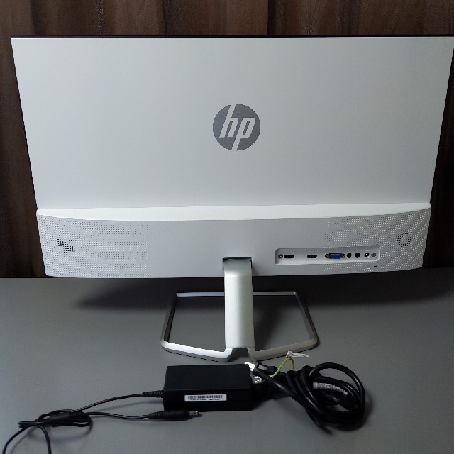 HP(ヒューレットパッカード)の【YUKA様専用】HP 27fw ディスプレイ (ホワイト・スピーカー内蔵) スマホ/家電/カメラのPC/タブレット(ディスプレイ)の商品写真