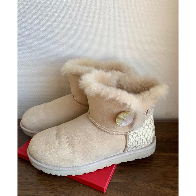 UGG  24cm