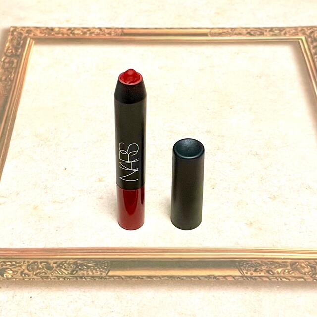 NARS(ナーズ)のNARS ベルベットマットリップペンシル 2454 CRUELLA コスメ/美容のベースメイク/化粧品(口紅)の商品写真