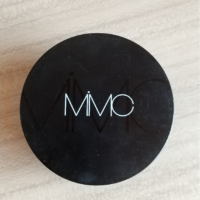 MiMC(エムアイエムシー)のMiMC ミネラルリキッドファンデーション ケースのみ コスメ/美容のベースメイク/化粧品(ファンデーション)の商品写真
