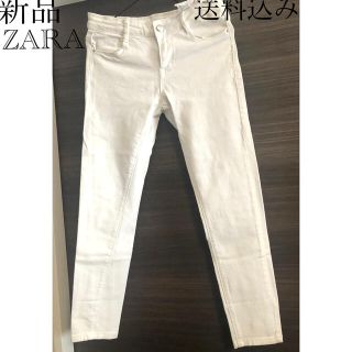 ザラ(ZARA)の新品  ZARA  ホワイト　スキニーパンツ　(スキニーパンツ)