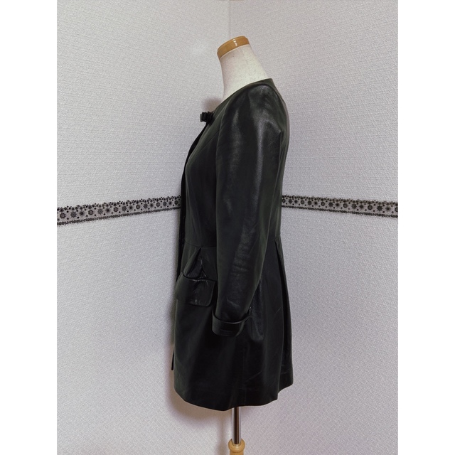 TADASHI SHOJI(タダシショウジ)の美品 9号 本革 レザーコート BL11224MG レディースのジャケット/アウター(ノーカラージャケット)の商品写真