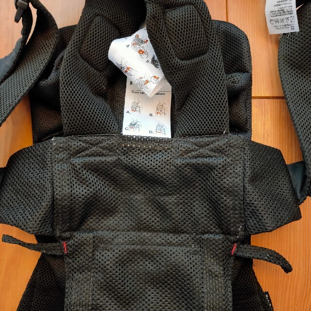 BABYBJORN(ベビービョルン)のベビービョルン　抱っこ紐 キッズ/ベビー/マタニティの外出/移動用品(抱っこひも/おんぶひも)の商品写真