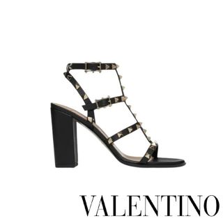 ヴァレンティノ(VALENTINO)のVALENTINO ヴァレンティノ　スタッズ　サンダル(サンダル)