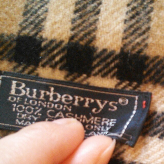 BURBERRY(バーバリー)の値下げしました(｡･･｡) レディースのファッション小物(マフラー/ショール)の商品写真