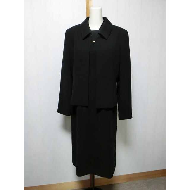 SOIR(ソワール)のKUNIO SHIMIZU クニオシミズ　黒のフォーマル ワンピーススーツ 11 レディースのフォーマル/ドレス(スーツ)の商品写真