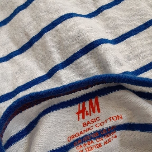 H&M(エイチアンドエム)のオーマイキー様　専用　H&M　2way　ロンT　長袖シャツ　130㎝ キッズ/ベビー/マタニティのキッズ服男の子用(90cm~)(Tシャツ/カットソー)の商品写真