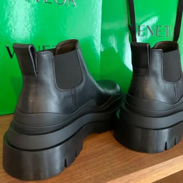 Bottega Veneta(ボッテガヴェネタ)のBOTTEGA VENETA  タイヤブーツ ショートブーツ 36 ダニエルリー レディースの靴/シューズ(ブーツ)の商品写真