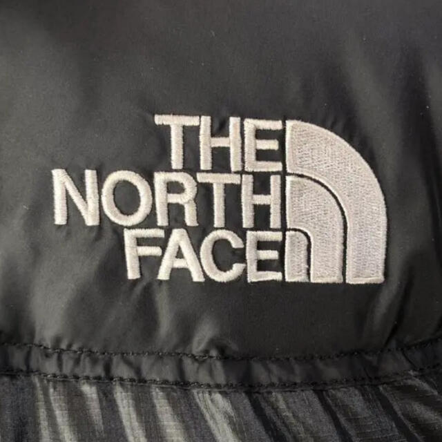 THE NORTH FACE(ザノースフェイス)のノースフェイス　ヌプシ　ダウンジャケット　s メンズのジャケット/アウター(ダウンジャケット)の商品写真