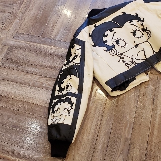 BETTY BOOP 】 ライダースジャケット (M) 革ジャンの通販 by サザエの