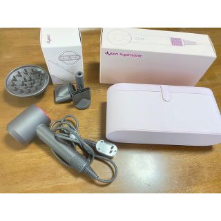 ダイソン(Dyson)の専用⭐︎ダイソン　ドライヤー(ドライヤー)