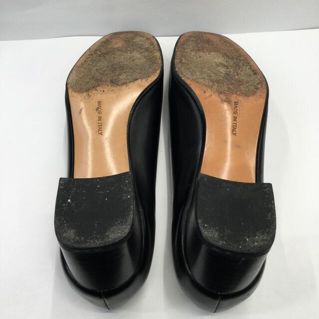 Salvatore Ferragamo - サルヴァトーレフェラガモ ❤︎メタルモチーフ
