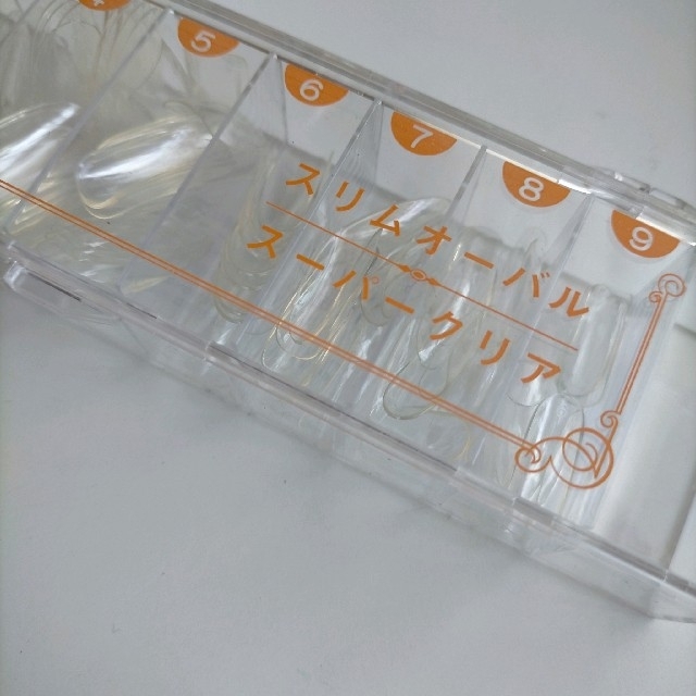 カプリ スリムオーバル スーパークリア コスメ/美容のネイル(ネイル用品)の商品写真